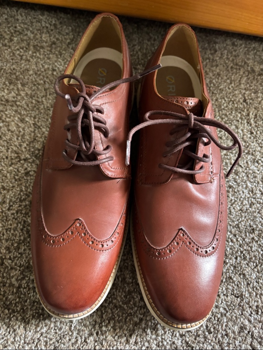 Men's Brown Leather Wingtip Oxford Shoes